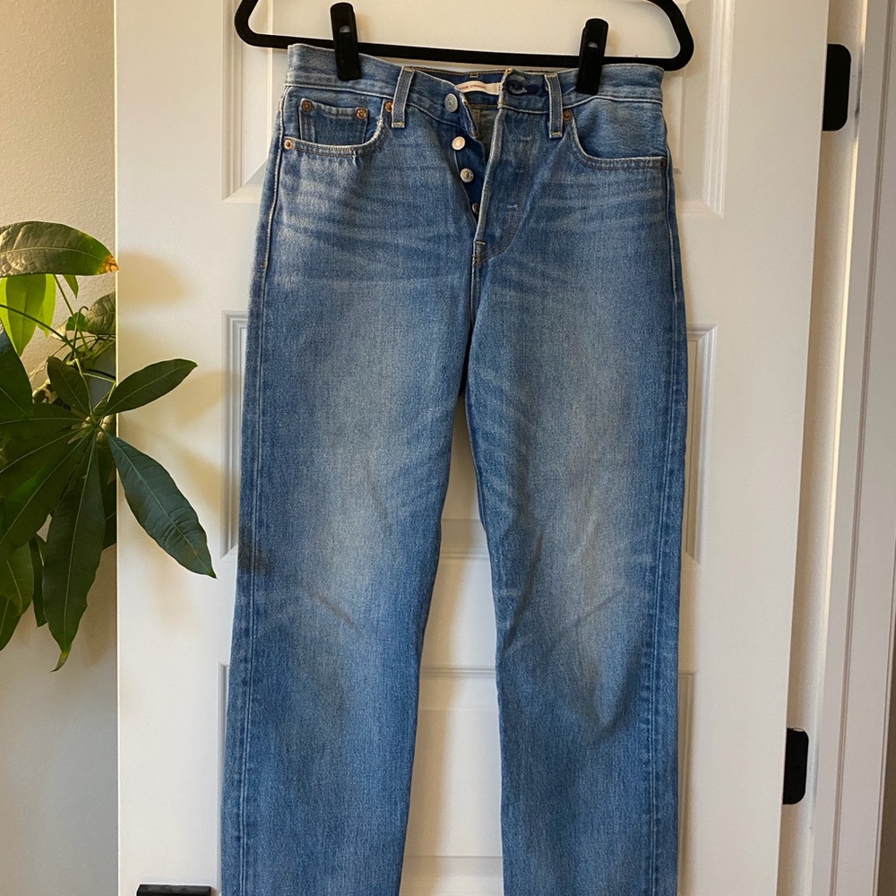 Levi's Women's Straight Leg Blue Jeans
